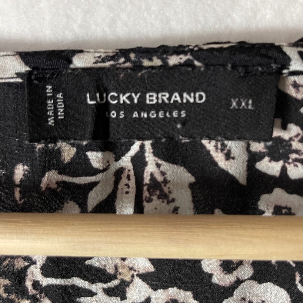 Lucky Brand Womens 2X Black White Floral Long Sleeve Button Down Blouse Tie Neck - Picture 3 of 6